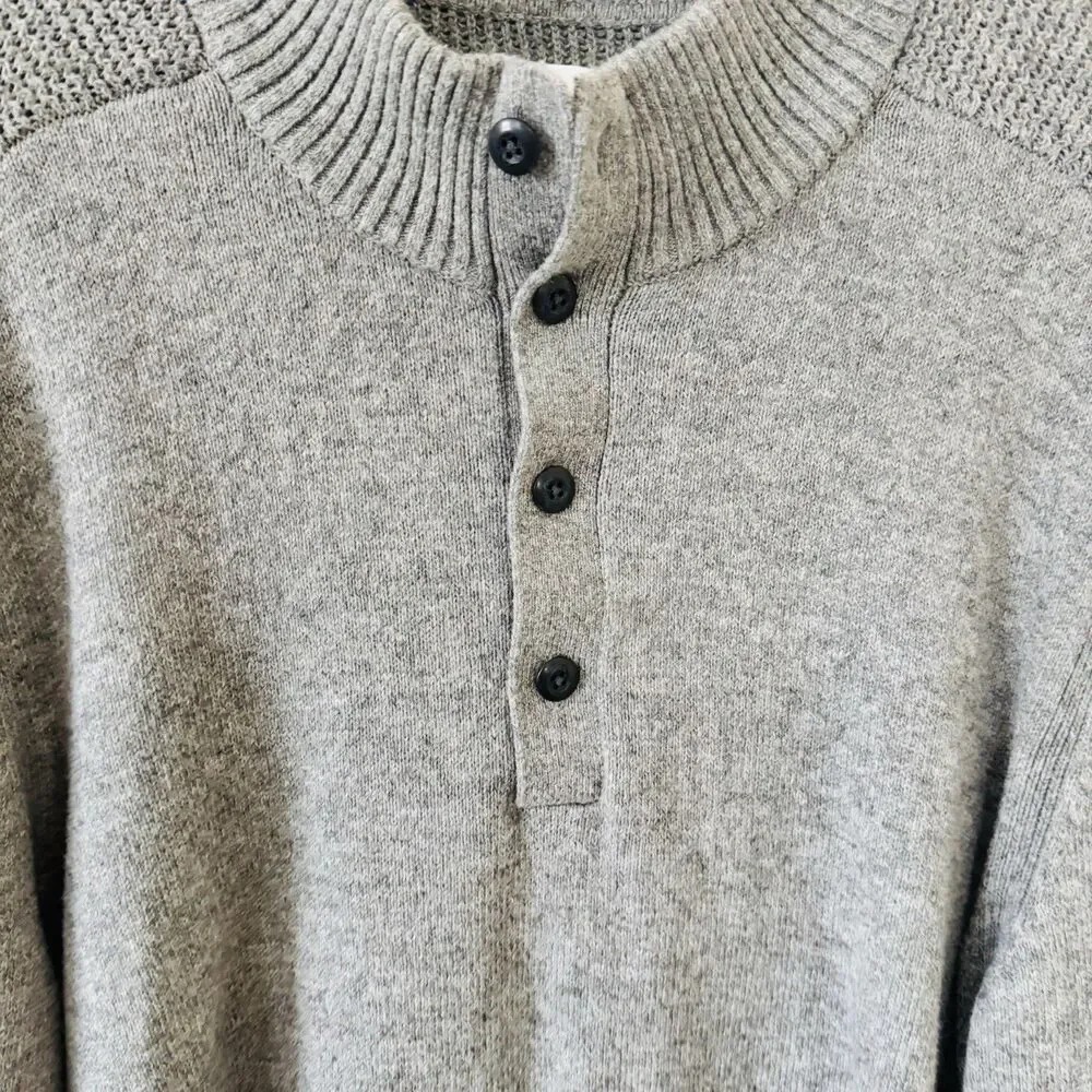 Gap Men’s Mock Neck Grey Sweater Size XL
